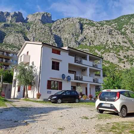 Apartments Nadja Kotor Exterior foto