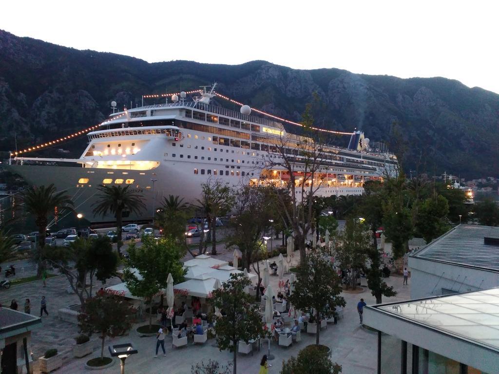 Apartments Nadja Kotor Exterior foto